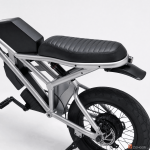 MOCHA ZEN-QOR Black Ribbed Seat and Rear Frame Detail